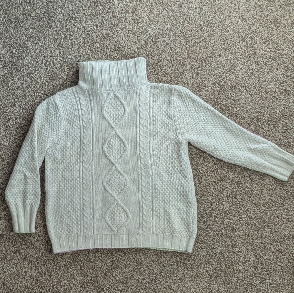 The Territory Ahead Women's Cream Cable Knit Turtleneck Sweater
